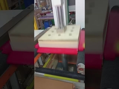 मैग्नेटिक क्लोजर और रिबन क्लोजर के साथ पुनर्नवीनीकरण योग्य फोल्डिंग कार्टन पैकेजिंग बॉक्स